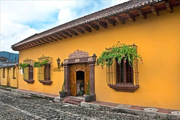 Hotel Genessis (San Cristóbal El Bajo)
